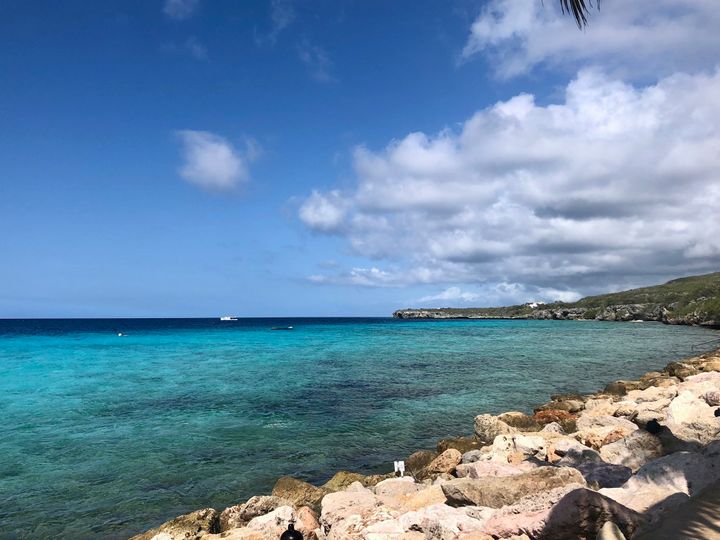 Crystal Blue ocean at Karakter Beach Lounge, Curaçao